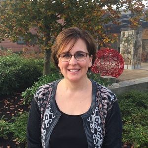 Meet your Posher, Louann